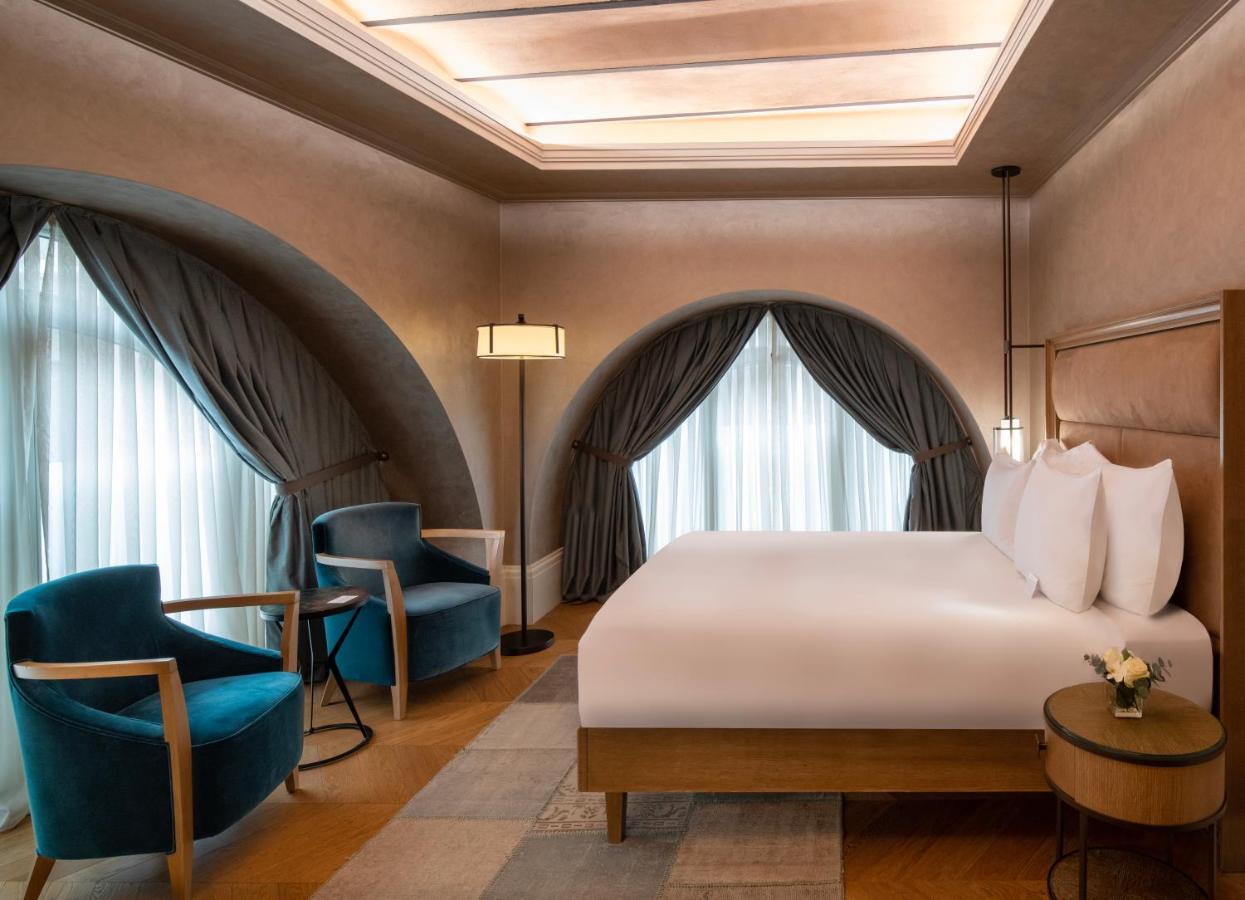 מלון איסטמבול 10 Karakoy מראה חיצוני תמונה A bedroom at the hotel