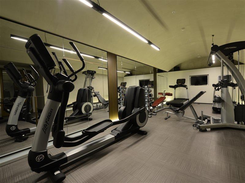 מלון איסטמבול 10 Karakoy מראה חיצוני תמונה The gym at the hotel