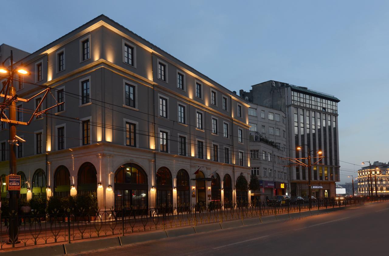 מלון איסטמבול 10 Karakoy מראה חיצוני תמונה The hotel at night